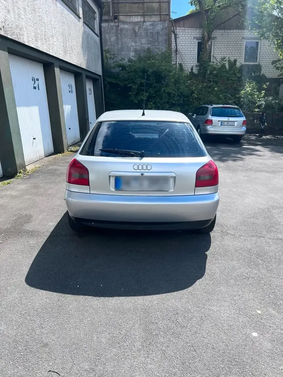 Gebraucht Audi A3 125 PS (91 kW) 1999 Silber Kleinwagen