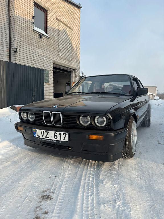 Gebraucht BMW 325 Performance 192 PS (141 kW) 1987 Schwarz