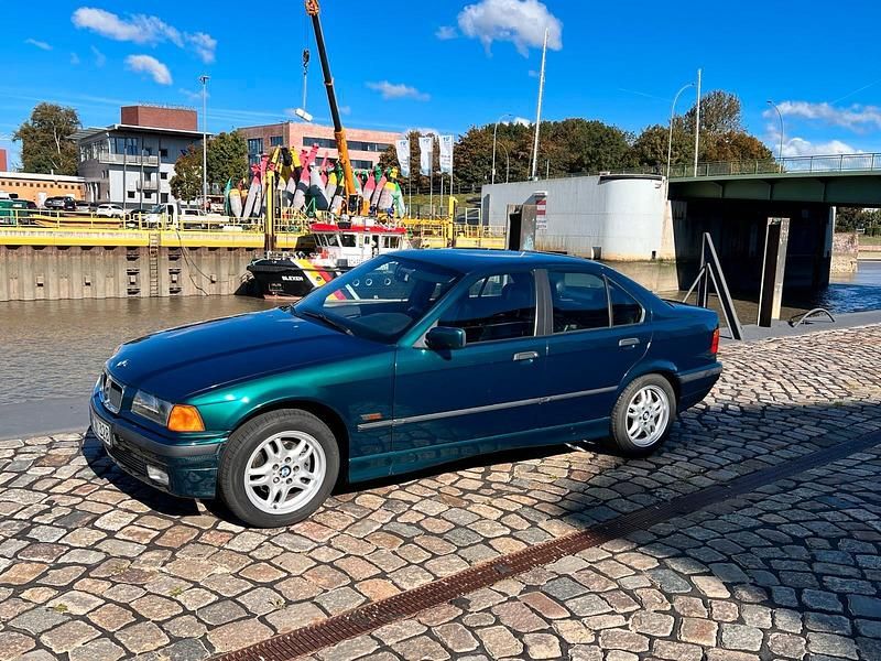 Grün Gebraucht 1996 BMW 328 M Sport Limousine | 15.500 € (Fairer Preis) - Bild 1/4