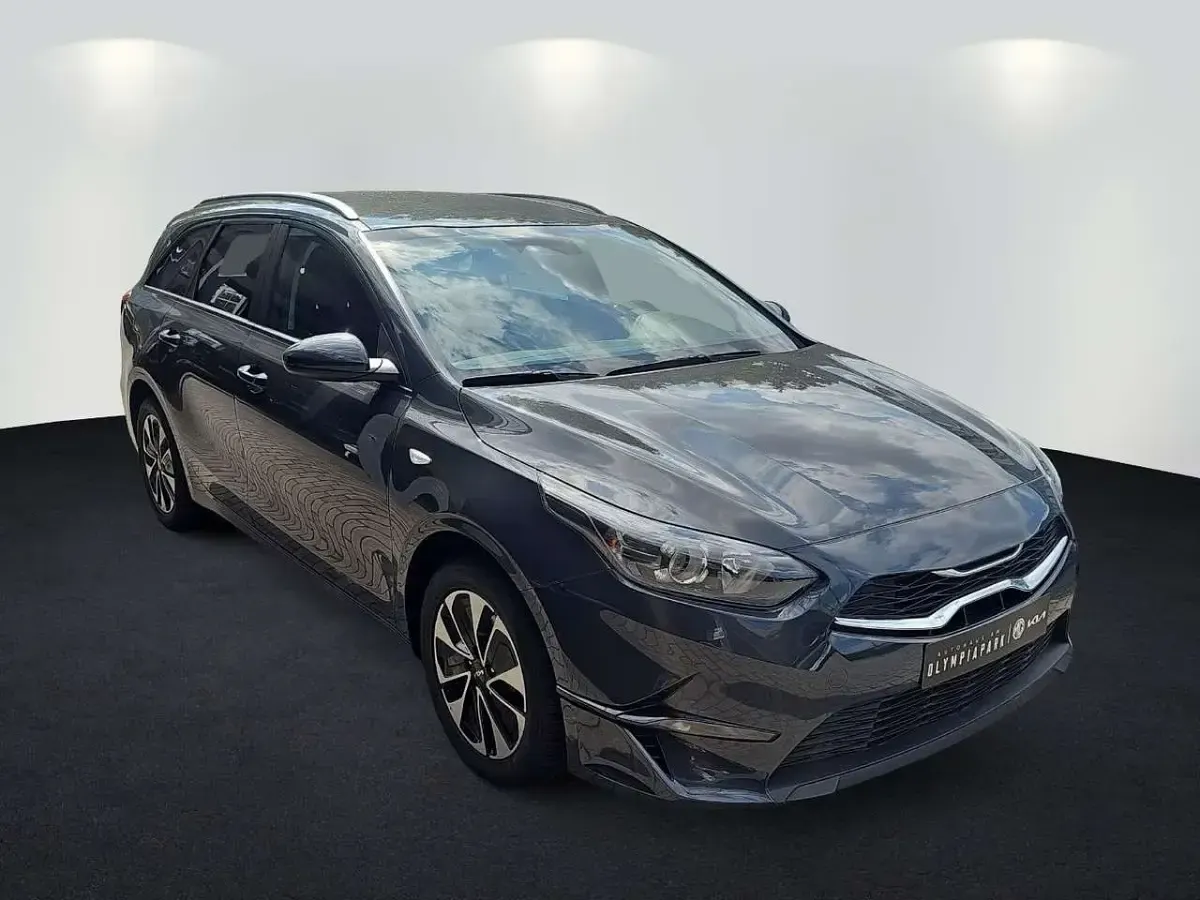 Gebraucht Kia Ceed Sportswagon Vision 140 PS (102 kW) 2025 Other Kombi