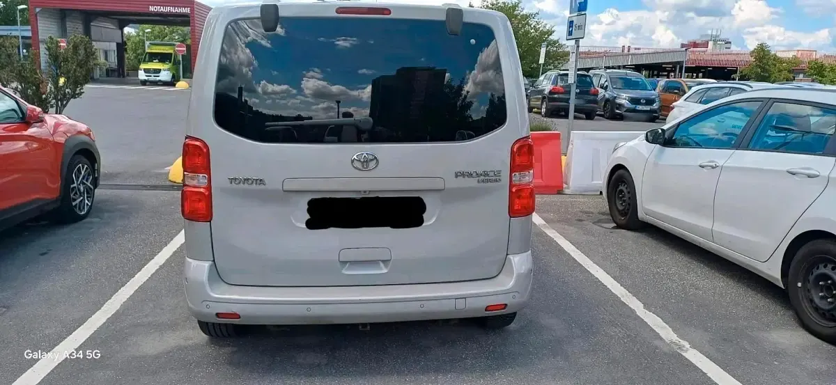 Gebraucht Toyota Proace 177 PS (130 kW) 2017 Grau Van / Kleinbus