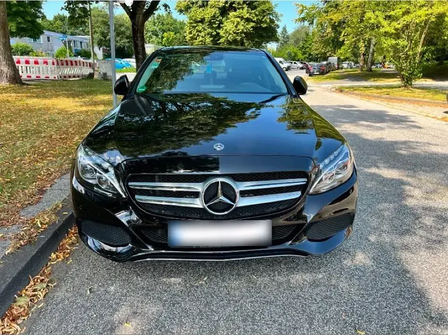 Gebraucht Mercedes C180 Avantgarde 156 PS (114 kW) 2018 Schwarz Limousine
