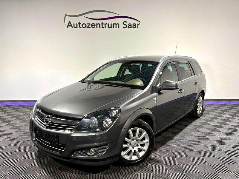 Gebraucht Opel Astra Edition 140 PS (102 kW) 2011 Grau Limousine