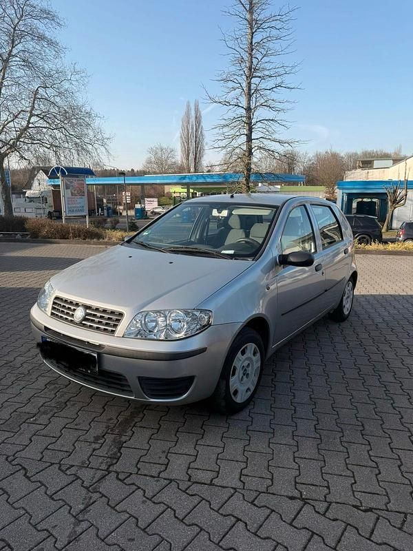 Gebraucht Fiat Punto 60 PS (44 kW) 2004 Silber Kleinwagen