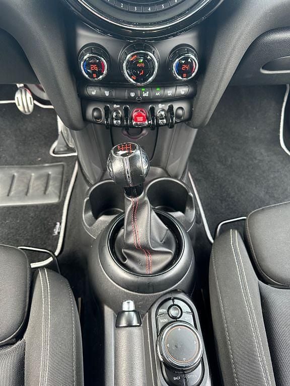 Gebraucht Mini Cooper D 116 PS (85 kW) 2014 Schwarz Kleinwagen