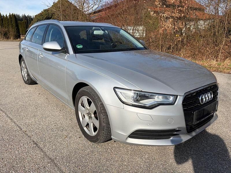 Gebraucht Audi A6 Comfort 177 PS (130 kW) 2012 Silber Kombi