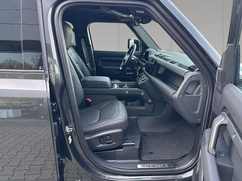 Gebraucht Land Rover Defender HSE Dynamic 304 PS (223 kW) 2026 Carpathian grey SUV