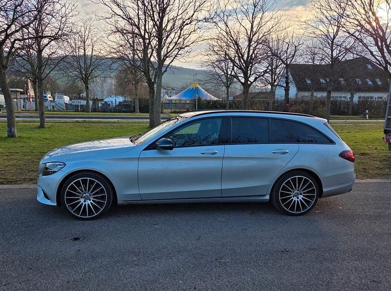 Gebraucht Mercedes C200 160 PS (117 kW) 2021 Silber Kombi