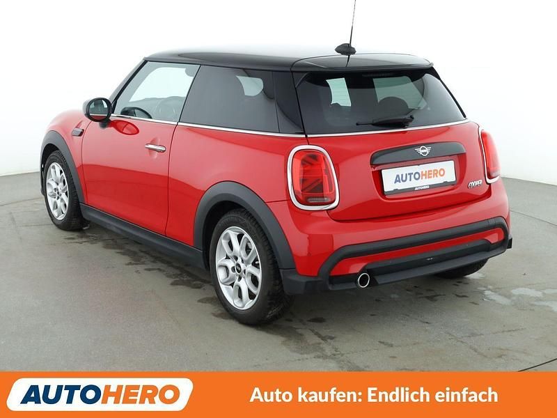 Gebraucht Mini Cooper Classic 136 PS (100 kW) 2023 Rot Kleinwagen