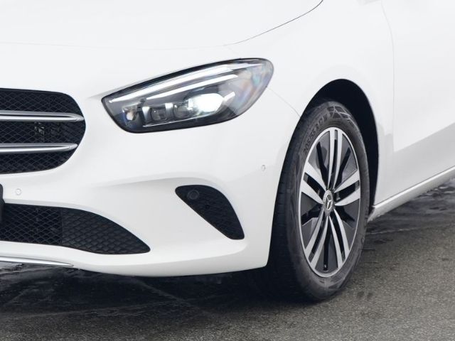 Gebraucht Mercedes B250e Progressive 218 PS (160 kW) 2022 Weiß Van / Kleinbus