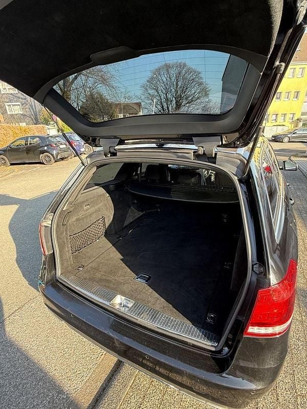 Gebraucht Mercedes E350 Avantgarde 252 PS (185 kW) 2013 Schwarz Kombi