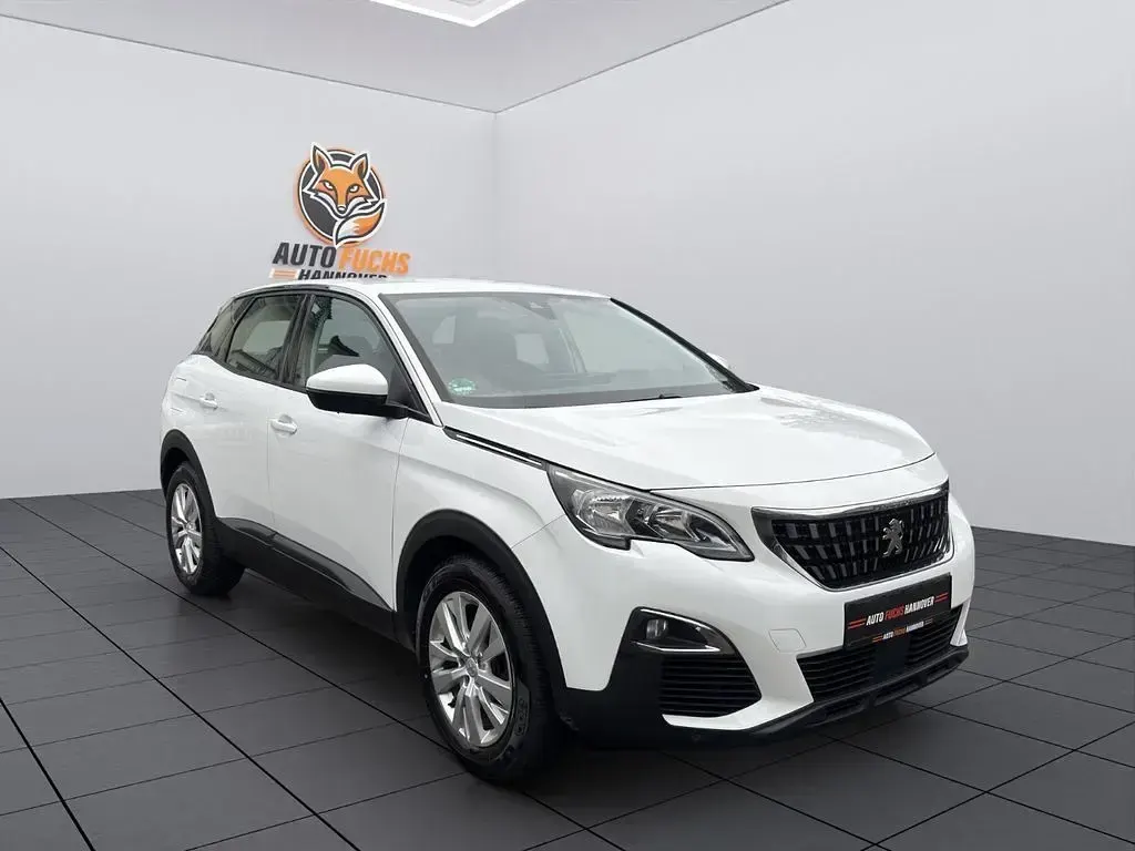 Gebraucht Peugeot 3008 Active 131 PS (96 kW) 2019 Weiß SUV