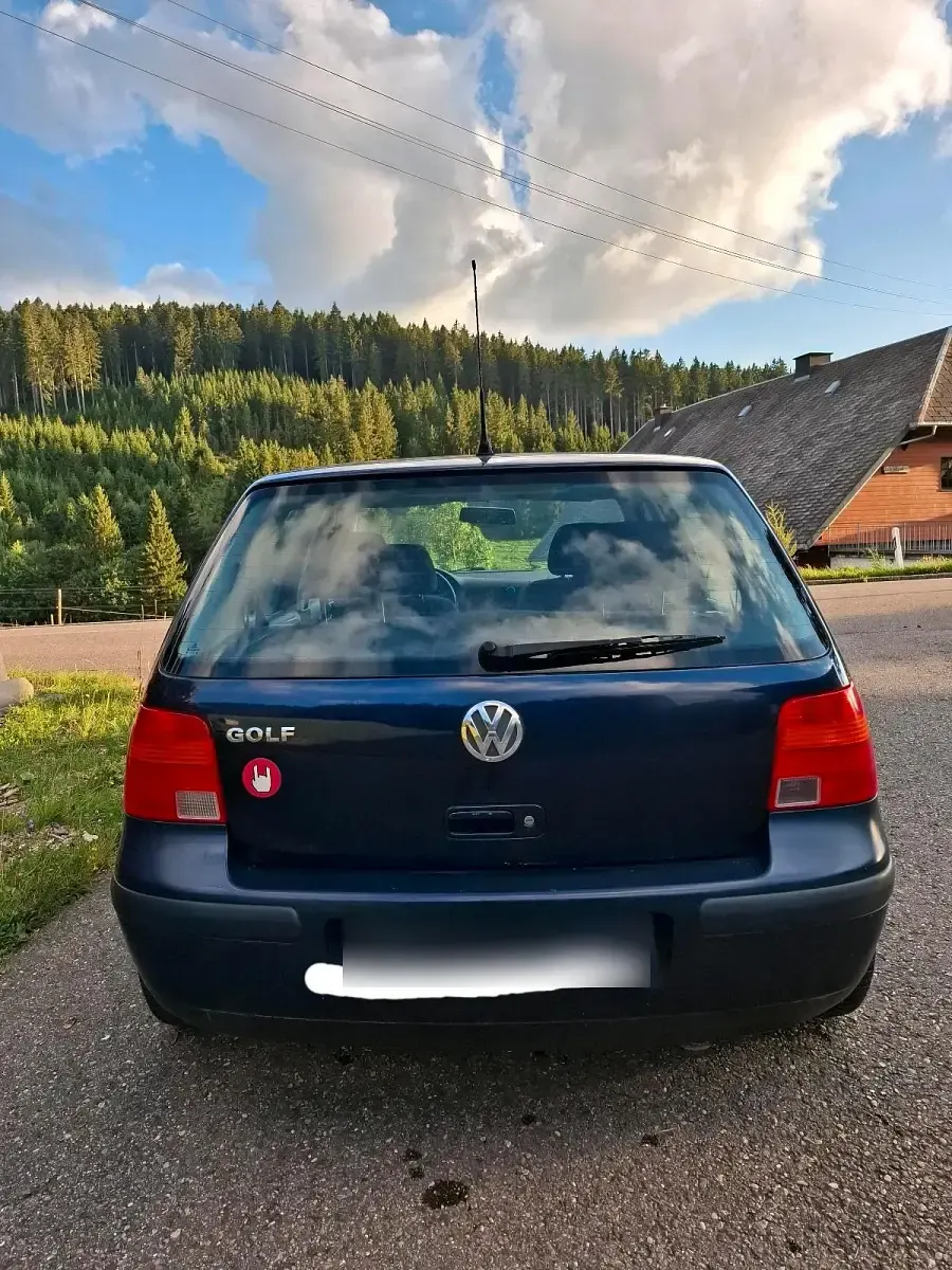 Gebraucht VW Golf IV 75 PS (55 kW) 1999 Blau Kleinwagen