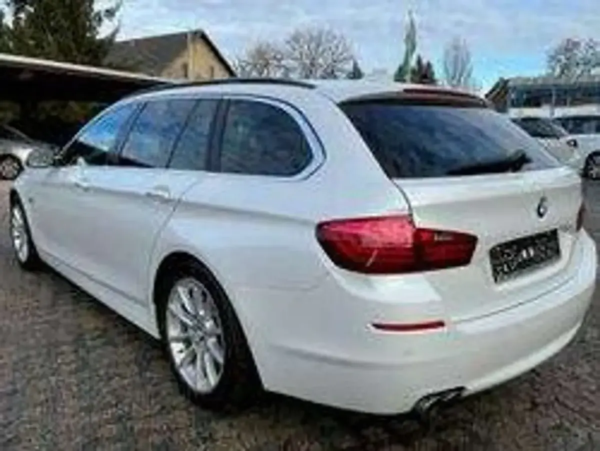 Gebraucht BMW 520 190 PS (139 kW) 2016 Weiß Kombi