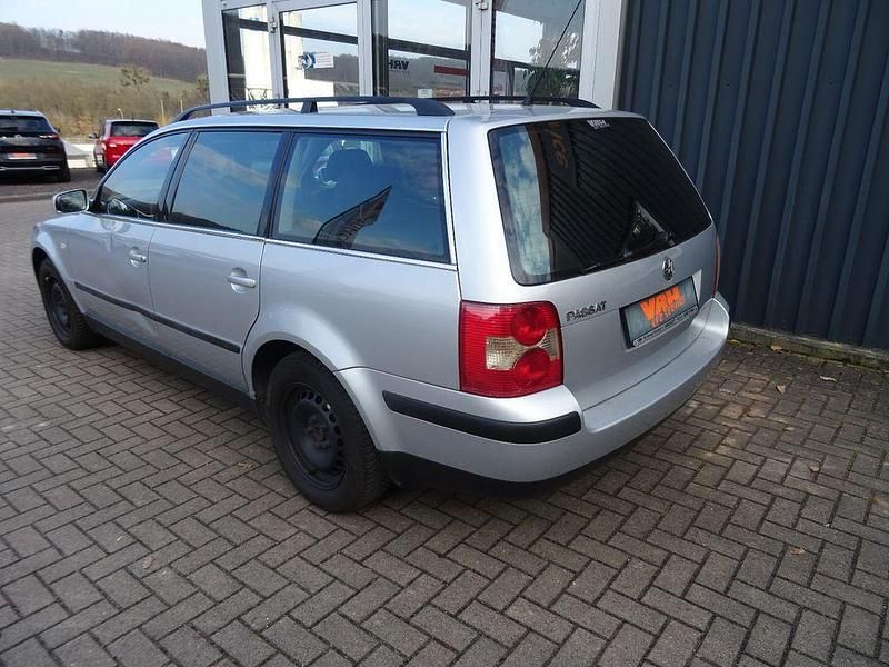 Gebraucht VW Passat 116 PS (85 kW) 2001 Silber Kombi