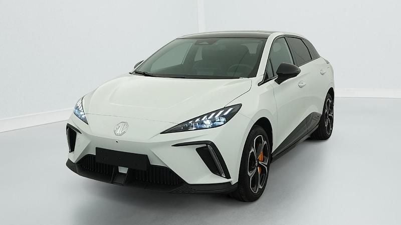 Gebraucht MG MG4 EV 319 kW (435 PS) 2025 Dover white / toit noir Kleinwagen