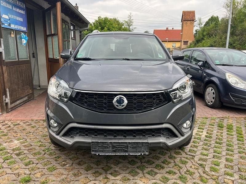 Grau Gebraucht 2016 Ssangyong Korando SUV | 5.799 € (Superpreis) - Bild 1/4