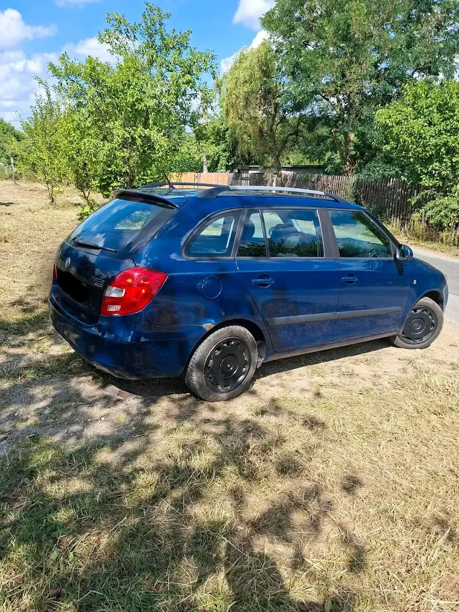 Gebraucht Skoda Fabia 2010 Blau Kombi