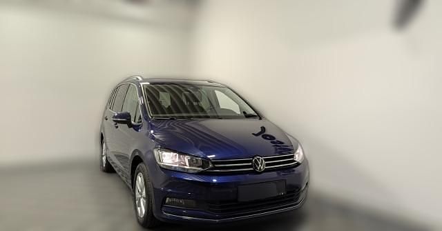 Gebraucht VW Touran Highline 150 PS (110 kW) 2023 Metallic Van / Kleinbus