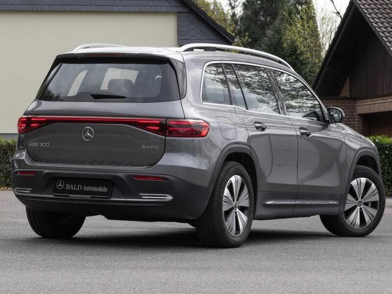 Gebraucht Mercedes EQB300 Progressive 167 kW (228 PS) 2024 Mountain grey metallic SUV