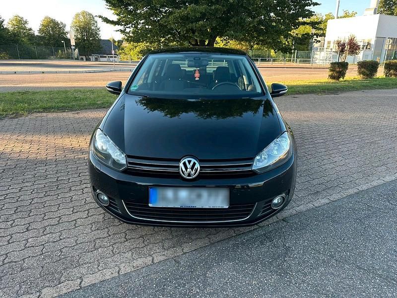 Schwarz Gebraucht 2011 VW Golf VI Style Kleinwagen | 5.400 € (Fairer Preis) - Bild 1/4
