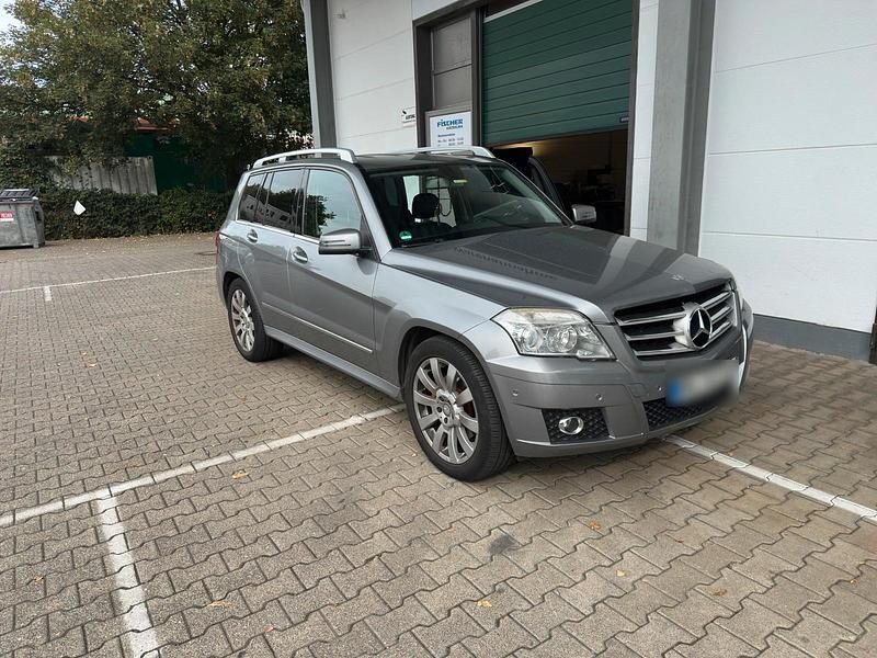 Gebraucht Mercedes GLK350 231 PS (169 kW) 2011 Grau SUV
