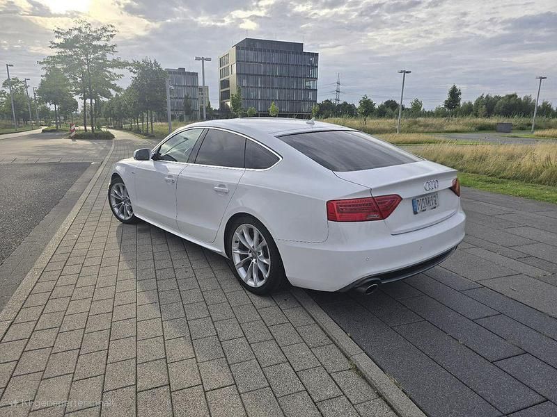 Gebraucht Audi A5 Sportback S-Line 245 PS (180 kW) 2014 Weiß Kleinwagen