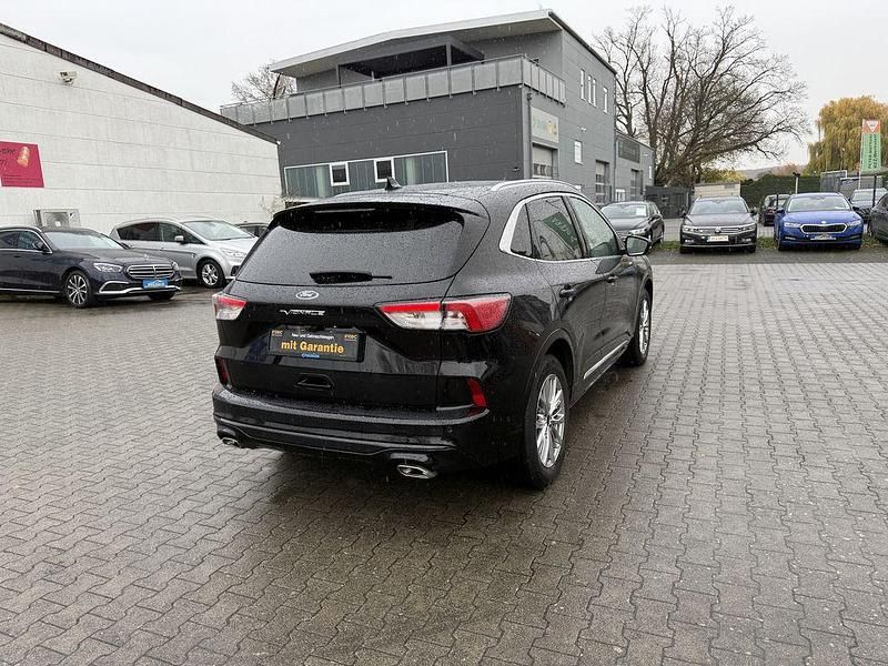 Gebraucht Ford Kuga Vignale 190 PS (139 kW) 2022 Agate black SUV