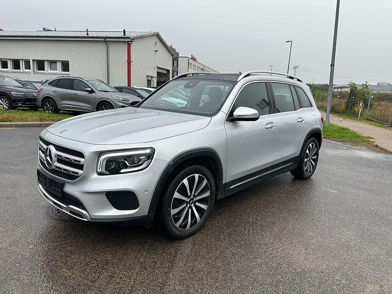 Silber Gebraucht 2020 Mercedes GLB220 Progressive SUV | 28.900 € (Guter Preis) - Bild 1/4