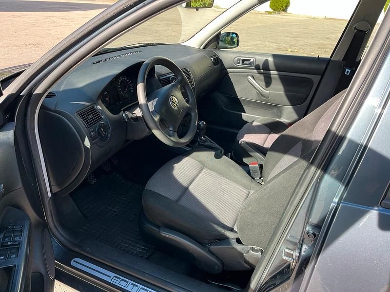 Gebraucht VW Golf IV 105 PS (77 kW) 2000 Blau Kleinwagen