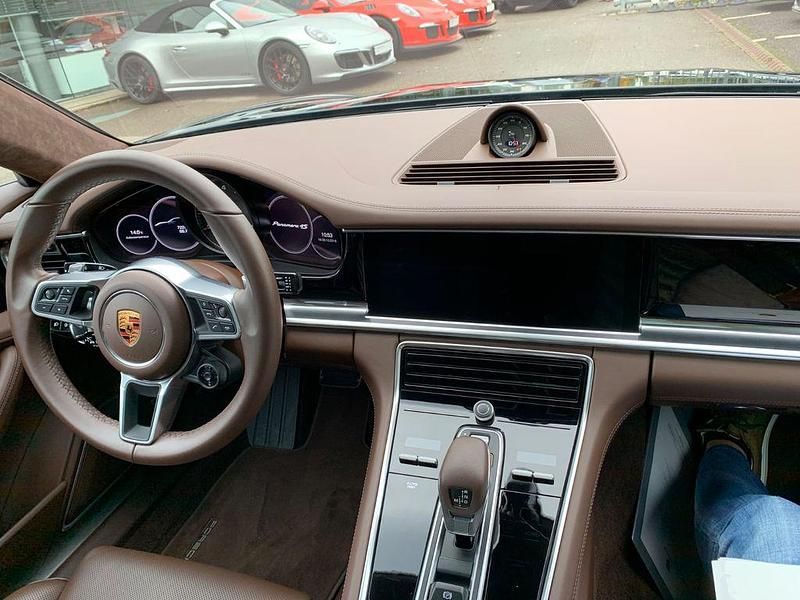 Gebraucht Porsche Panamera 4S 441 PS (324 kW) 2018 Schwarz Limousine