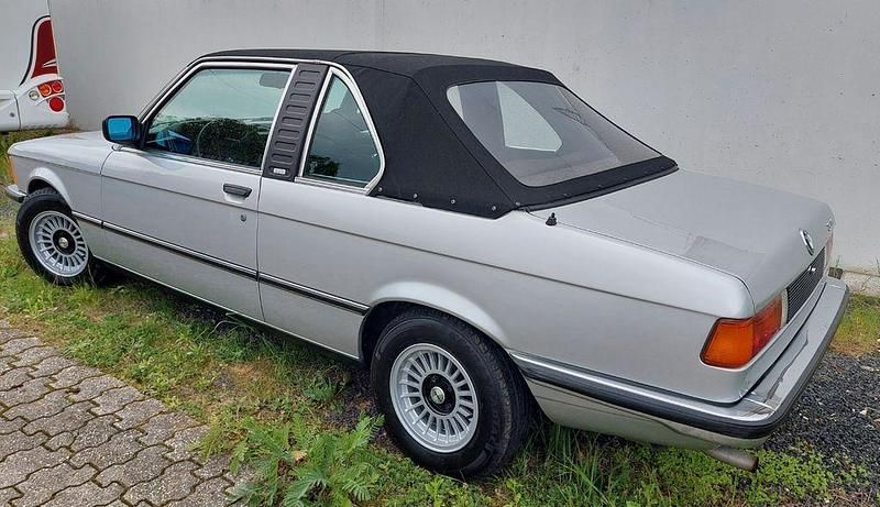 Gebraucht BMW 316 90 PS (66 kW) 1978 Silber Cabrio