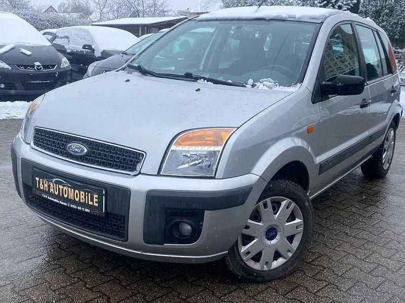 Silber Gebraucht 2007 Ford Fusion Fun X Limousine | 2.550 € (Guter Preis) - Bild 1/4