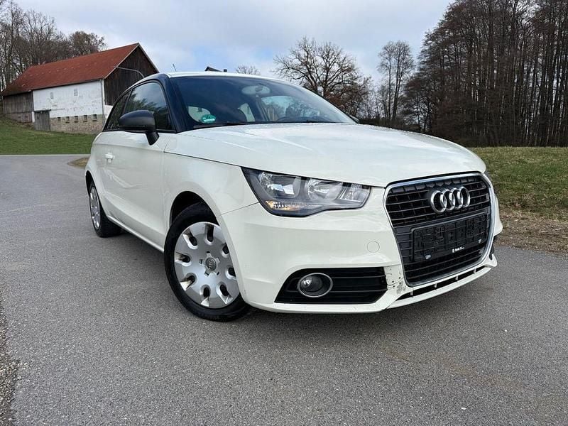 Gebraucht Audi A1 Ambition 86 PS (63 kW) 2012 Weiß Kleinwagen