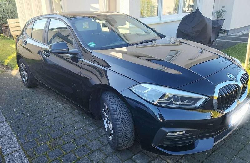 Gebraucht BMW 118 Advantage 140 PS (102 kW) 2020 Schwarz Kleinwagen