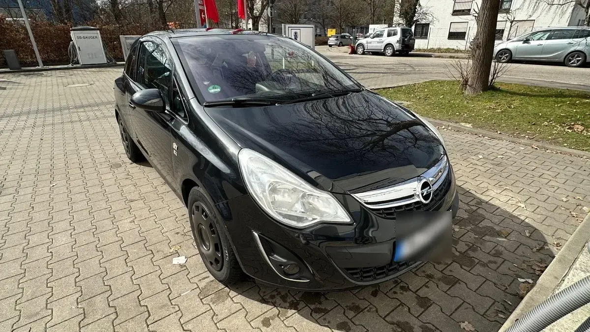 Gebraucht Opel Corsa 101 PS (74 kW) 2012 Schwarz Kleinwagen