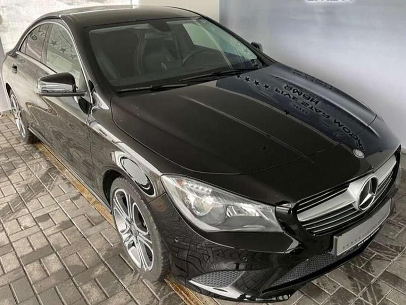 Gebraucht Mercedes CLA180 122 PS (89 kW) 2013 Schwarz Limousine