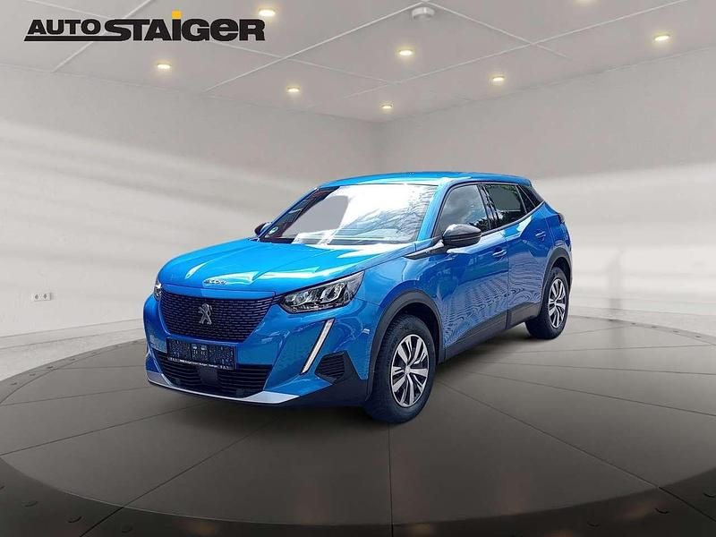Vertigoblau Gebraucht 2023 Peugeot e-2008 Active SUV | 19.487 € (Superpreis) - Bild 1/4