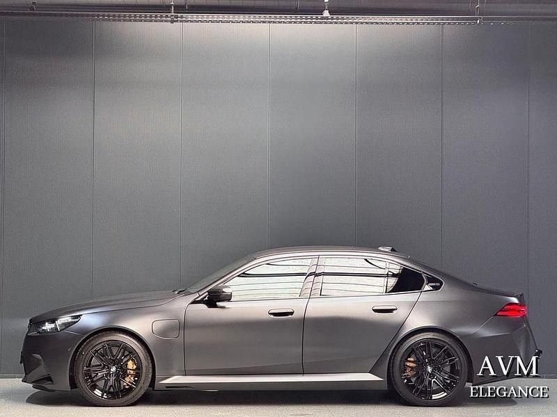 Neu BMW M5 Performance 727 PS (534 kW) 2025 Grau Limousine