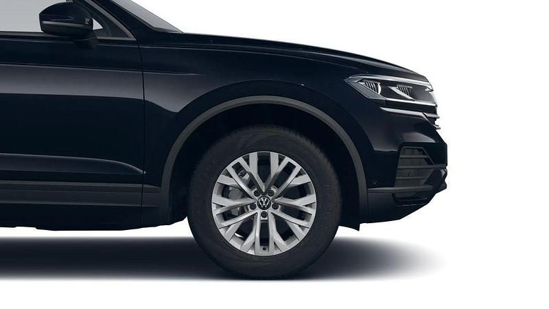 Gebraucht VW Touareg Basis 231 PS (169 kW) 2025 Grenadillschwarz metallic (metallic) SUV