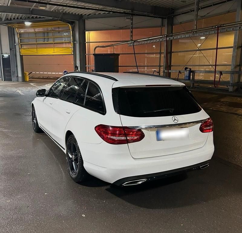 Second-hand Mercedes C180 156 CP (114 kW) 2016 Alb Break