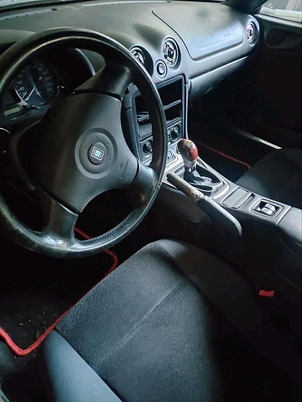 Gebraucht Mazda MX5 116 PS (85 kW) 2000 Grün Cabrio