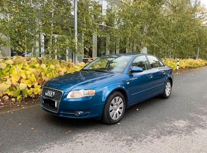 Gebraucht Audi A4 131 PS (96 kW) 2005 Blau Limousine