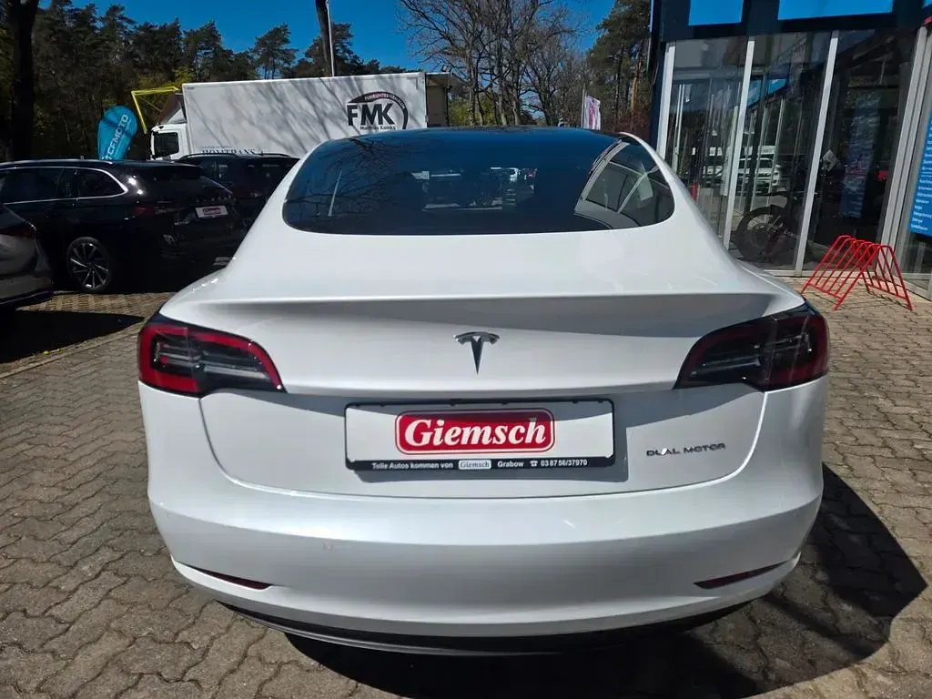 Gebraucht Tesla Model 3 258 kW (351 PS) 2022 Weiß Limousine
