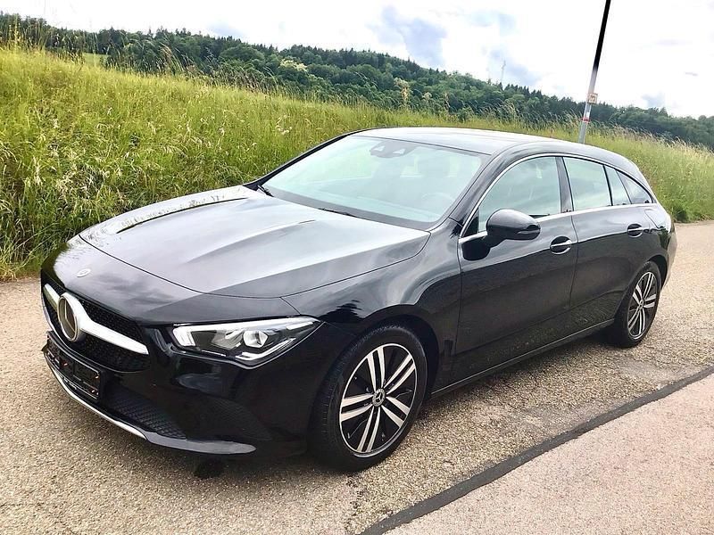 Schwarz Gebraucht 2022 Mercedes CLA200 Shooting Brake Kombi | 19.990 € (Superpreis) - Bild 1/4