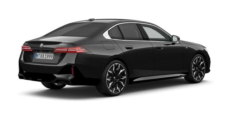 Gebraucht BMW 540 Comfort Edition 303 PS (222 kW) 2025 Schwarz Limousine