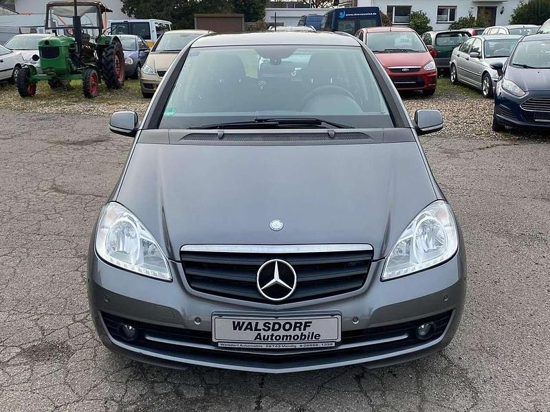 Gebraucht Mercedes A170 116 PS (85 kW) 2009 Mountaingrau Kleinwagen