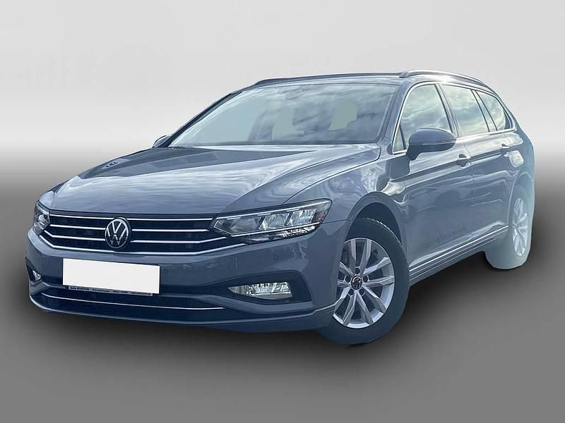 Gebraucht VW Passat Business 122 PS (89 kW) 2022 Grau Kombi