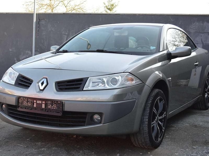 Gebraucht Renault Mégane Cabriolet Authentique 111 PS (81 kW) 2007 Beige grey Cabrio