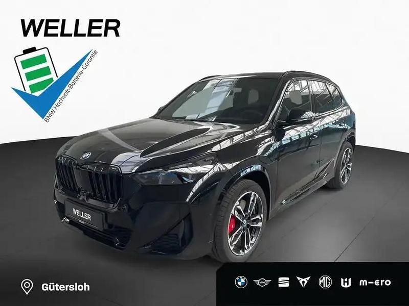 Saphirschwarz (schwarz) Neu 2025 BMW X1 M Sport SUV | 54.490 € (Fairer Preis) - Bild 1/4